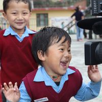 Die Kinder haben sichtlich Spaß